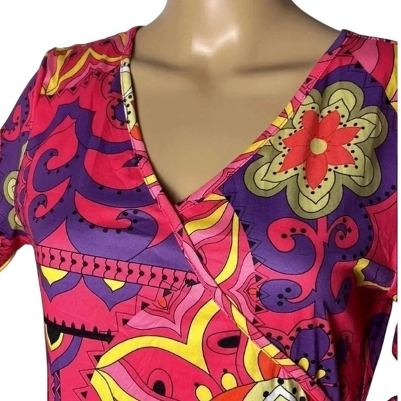 Disco vibe Dress ,M. artsy,floral,Bell sleeve,60’s vibe ,colorful ,cosplay EC - Picture 7 of 8